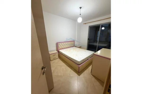 Appartamento in affitto a Tirana 1+1, Arredato