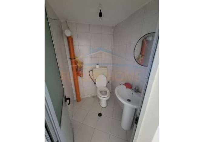 Qera, Ambient Biznesi, Unaza e Re UNA29117