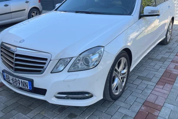 Cars for sale in Tirana - 850,000 Leke