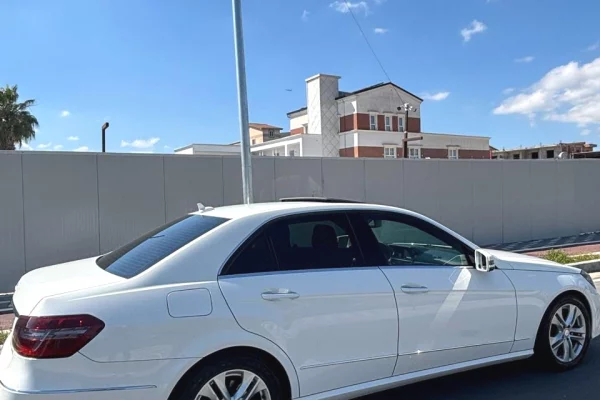 Cars for sale in Tirana - 850,000 Leke