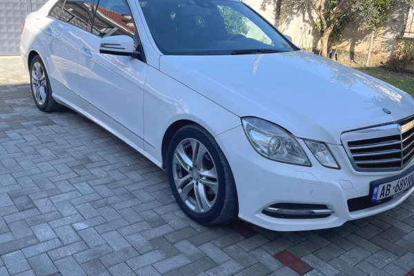 Cars for sale in Tirana, Mercedes-Benz, 2012 Diesel,Kambio Automatik Payment 850,000  Leke.