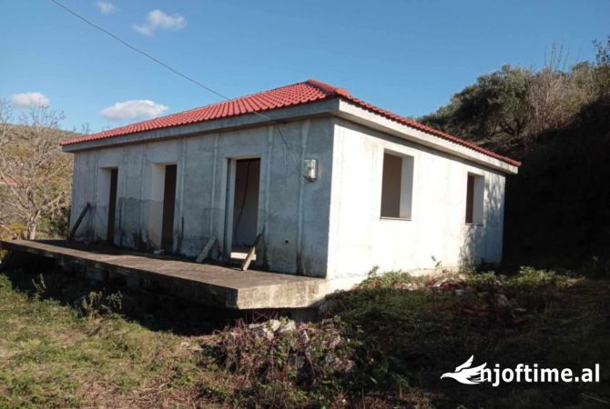 Casa in vendita 2+1 a Berat - 27,000 Euro