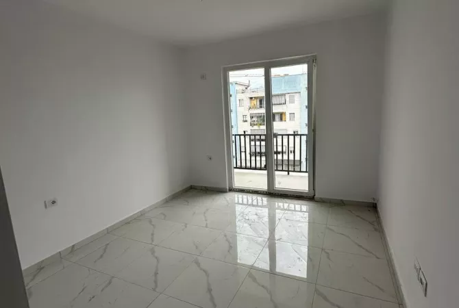Casa in affitto 1+1 a Tirana - 35,000 Leke