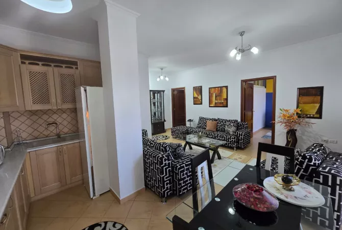 Shtepi me qera 2+1 ne Tirane - 55,000 Leke