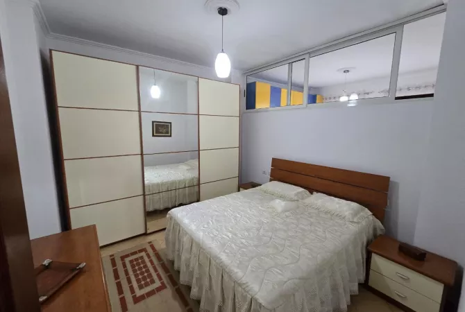 Shtepi me qera 2+1 ne Tirane - 55,000 Leke