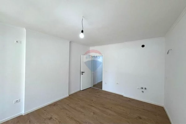 Shtepi ne shitje 2+1 ne Tirane - 135,000 Euro