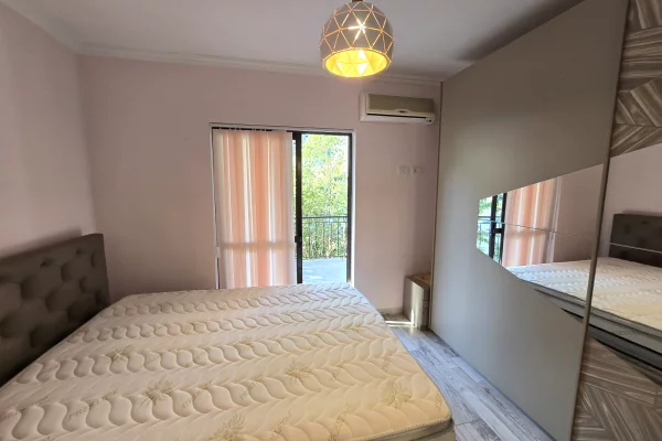 Shtepi ne shitje 3+1 ne Durres - 37,500,000 Leke