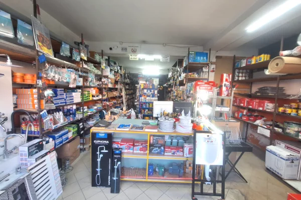 Ambient biznesi me qera 1+1 ne Tirane - 110,000 Leke