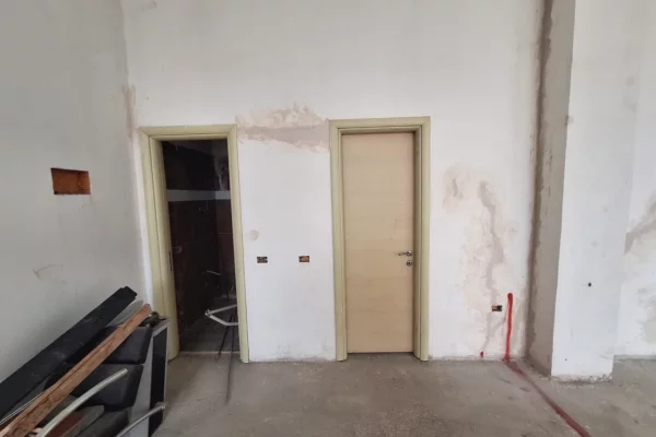 Ambient biznesi ne shitje 1+1 ne Tirane - 160,000 Euro