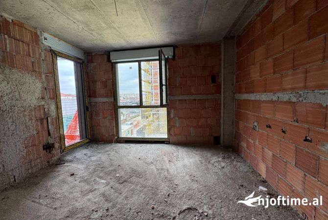 Shtepi ne shitje Apartament ne Tirane, 2+1, Mobilimi Bosh, pa mobiluar, Pagesa 170,000  Euro.