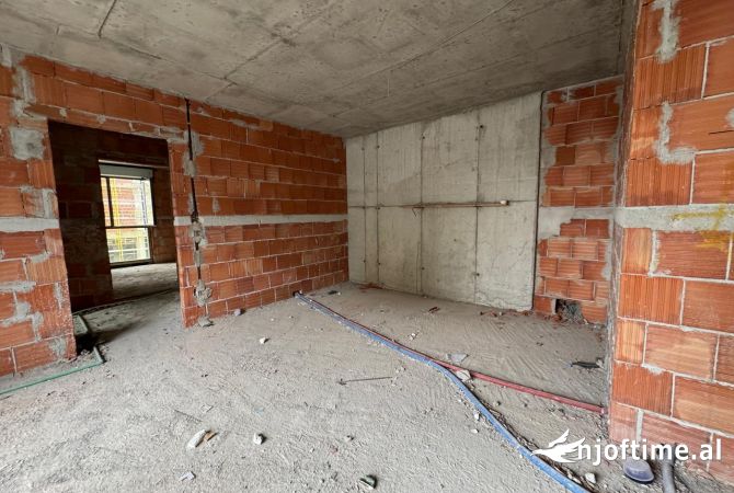 Shtepi ne shitje 2+1 ne Tirane - 170,000 Euro