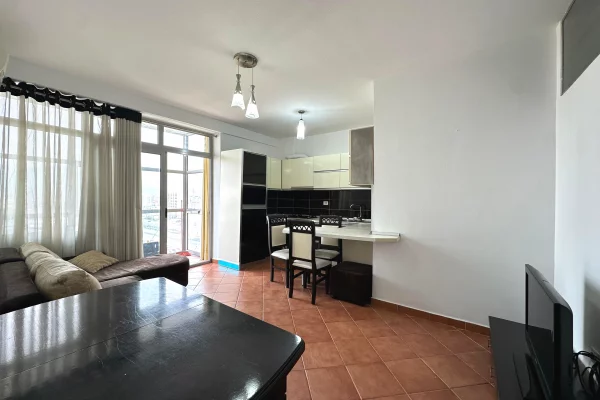 Shtepi me qera 2+1 ne Tirane - 400 Euro