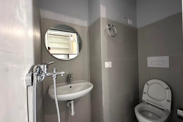 Appartamento in affitto a Tirana 2+1, Arredato