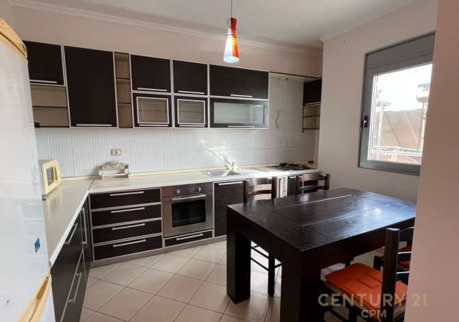 Shtepi me qera 2+1 ne Tirane - 350 Euro