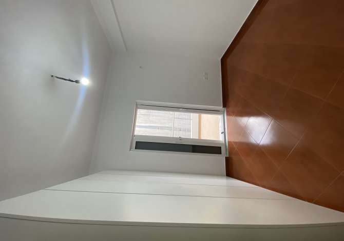 Shtepi me qera 2+1 ne Tirane - 400 Euro