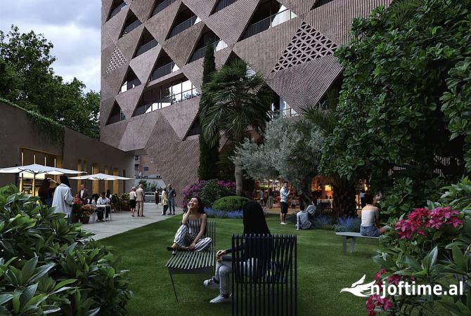 Shtepi ne shitje 2+1 ne Tirane - 150,000 Euro