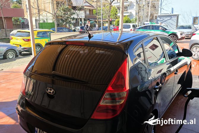 Makina ne shitje  ne Tirane - 4,800 Euro