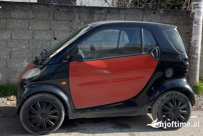 Makina ne shitje  ne Tirane - 1,900 Euro