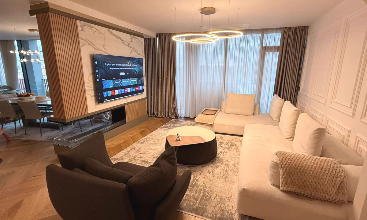 Shtepi ne shitje Apartament ne Tirane, 2+1, Mobilimi E mobiluar, Pagesa 900,000  Euro.