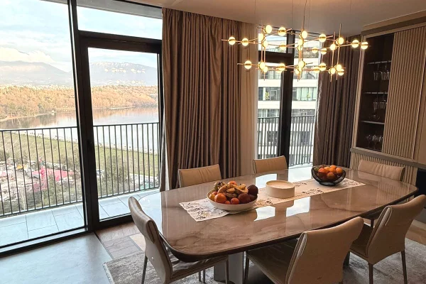 Shtepi ne shitje Apartament ne Tirane, 2+1, Mobilimi E mobiluar, Pagesa 900,000  Euro.