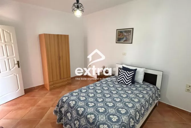 Shtepi me qera Duplex(shtepi me 2 kate) ne Tirane, 3+1, Mobilimi E mobiluar, Pagesa 850  Euro.