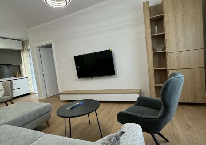 Shtepi me qera 2+1 ne Tirane - 1,200 Euro