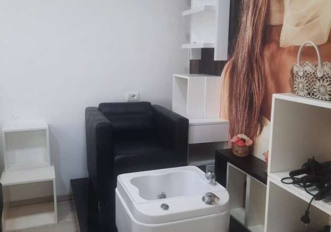 Ambient biznesi me qera 1+1 ne Tirane - 300 Euro