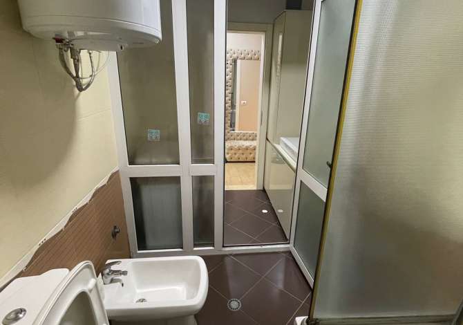 Shtepi me qera Apartament ne Tirane, 2+1, Mobilimi E mobiluar, Pagesa 600  Euro.