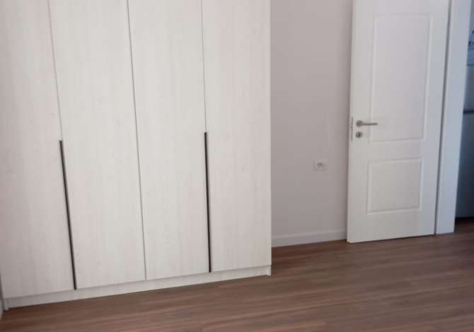 Shtepi ne shitje Apartament ne Tirane, 1+1, Mobilimi E mobiluar, Pagesa 80,000  Euro.