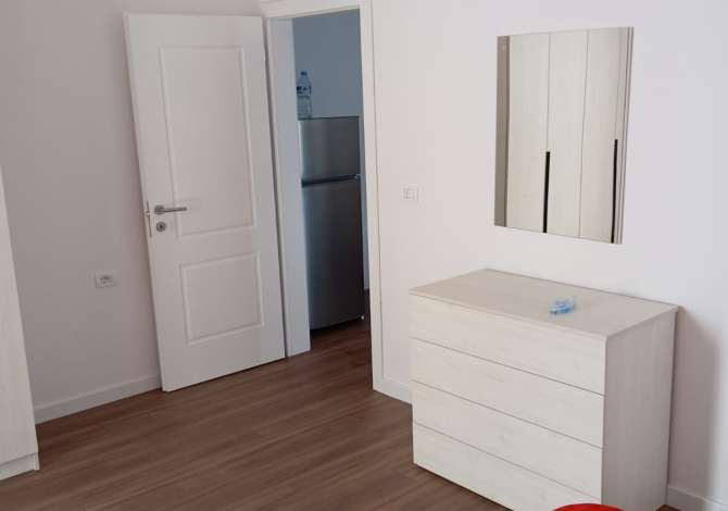 Shtepi ne shitje Apartament ne Tirane, 1+1, Mobilimi E mobiluar, Pagesa 80,000  Euro.