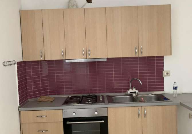 Shtepi me qera 1+1 ne Tirane - 300 Euro