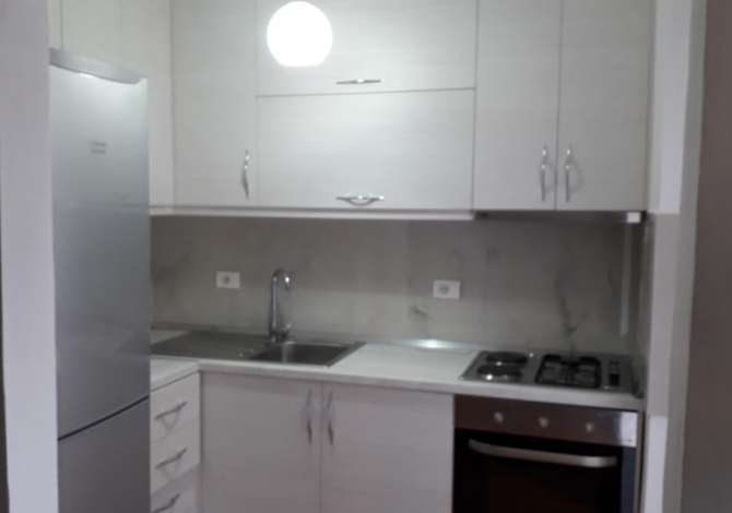 Shtepi me qera 1+1 ne Tirane - 39,000 Leke