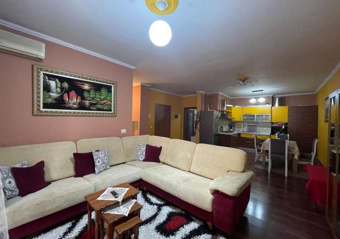 Shtepi me qera 2+1 ne Tirane - 550 Euro