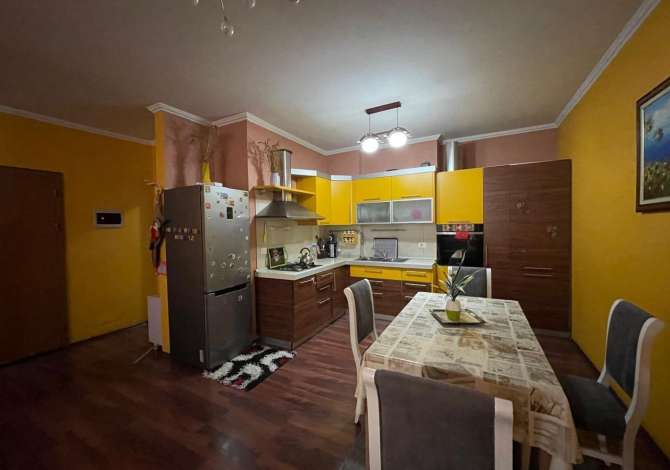 Shtepi me qera 2+1 ne Tirane - 550 Euro