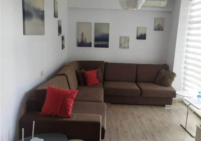 Shtepi me qera 2+1 ne Tirane - 950 Euro