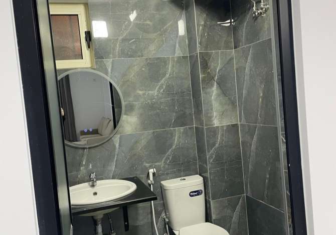 Shtepi me qera Shtepi Private ne Tirane, 1+1, Mobilimi E mobiluar, Pagesa 400  Euro.