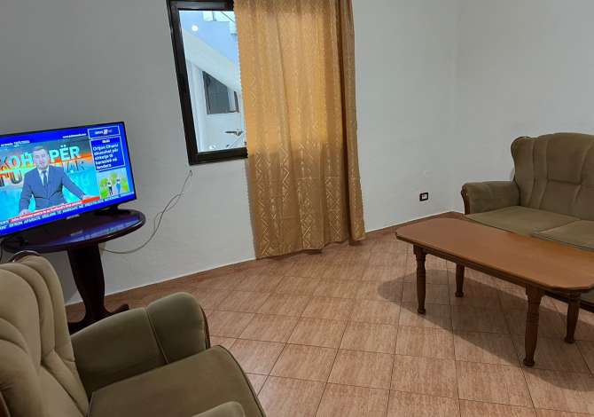 Shtepi me qera Shtepi Private ne Tirane, 2+1, Mobilimi E mobiluar, Pagesa 350  Euro.