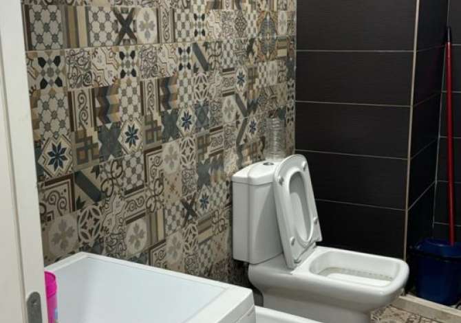 Shtepi me qera 1+1 ne Tirane - 35,000 Leke