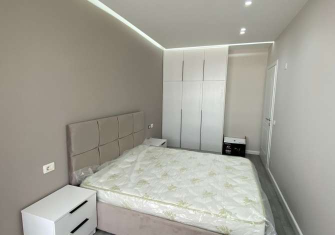 Shtepi me qera Apartament ne Tirane, 1+1, Mobilimi E mobiluar, Pagesa 550  Euro.