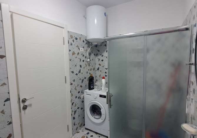 Shtepi me qera Apartament ne Tirane, 1+1, Mobilimi Pjeserisht e mobiluar, Pagesa 450  Euro.