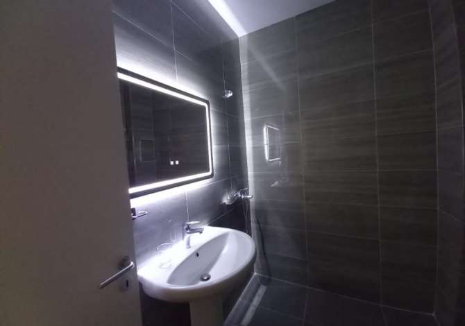 Shtepi me qera Apartament ne Tirane, 1+1, Mobilimi E mobiluar, Pagesa 530  Euro.