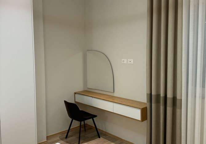 Shtepi me qera Apartament ne Tirane, 2+1, Mobilimi E mobiluar, Pagesa 650  Euro.