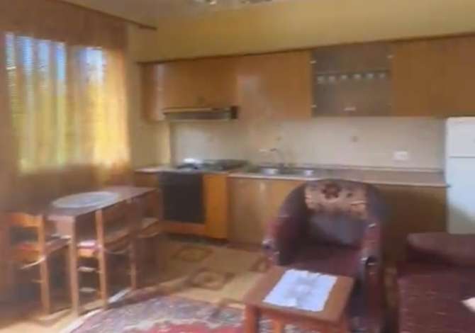 Shtepi me qera 2+1 ne Tirane - 400 Euro
