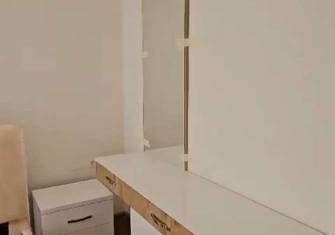 Shtepi me qera Apartament ne Tirane, 1+1, Mobilimi E mobiluar, Pagesa 500  Euro.