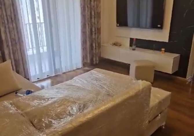 Shtepi me qera Apartament ne Tirane, 1+1, Mobilimi E mobiluar, Pagesa 500  Euro.