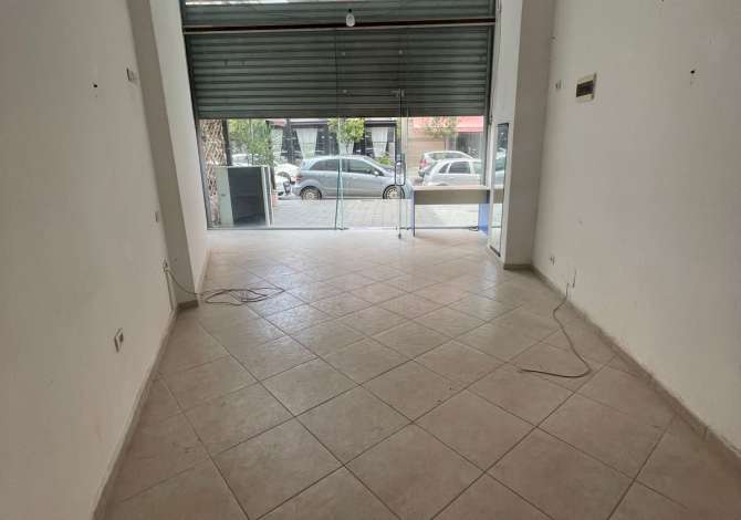 Ambient biznesi me qera 3+1 ne Tirane - 30,000 Leke