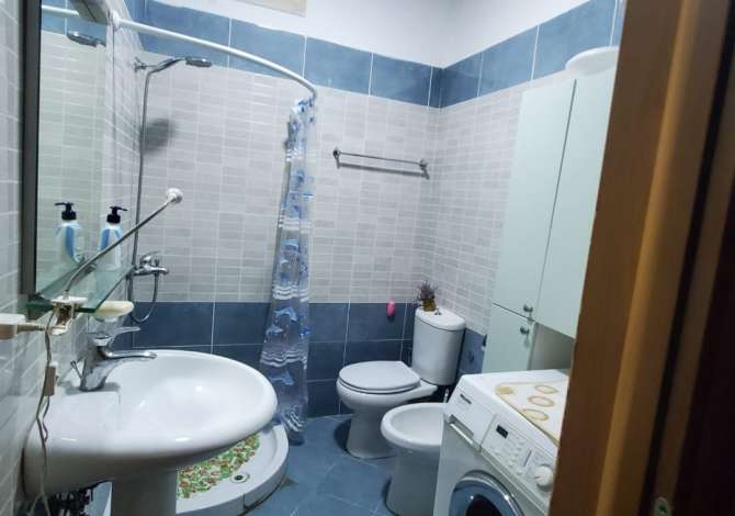 Shtepi me qera Apartament ne Tirane, 2+1, Mobilimi E mobiluar, Pagesa 600  Euro.