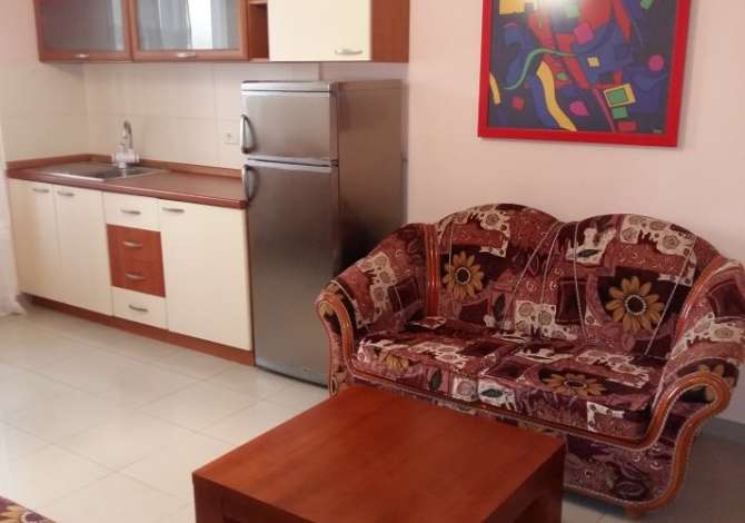 Shtepi me qera 2+1 ne Tirane - 450 Euro