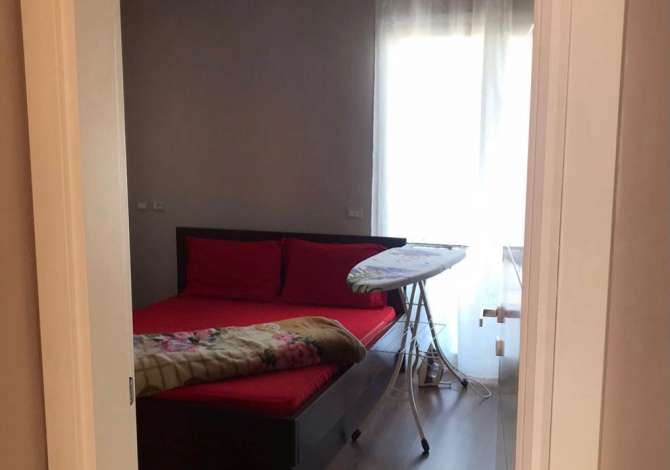 Shtepi ne shitje Apartament ne Tirane, 2+1, Mobilimi E mobiluar, Pagesa 120,000  Euro.
