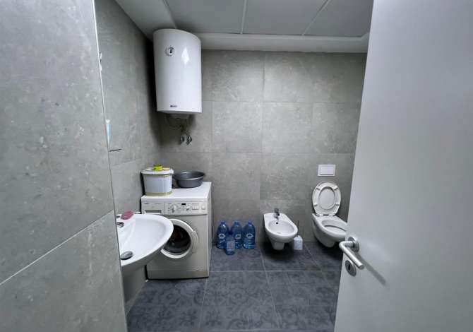 Shtepi me qera Apartament ne Tirane, 2+1, Mobilimi E mobiluar, Pagesa 600  Euro.